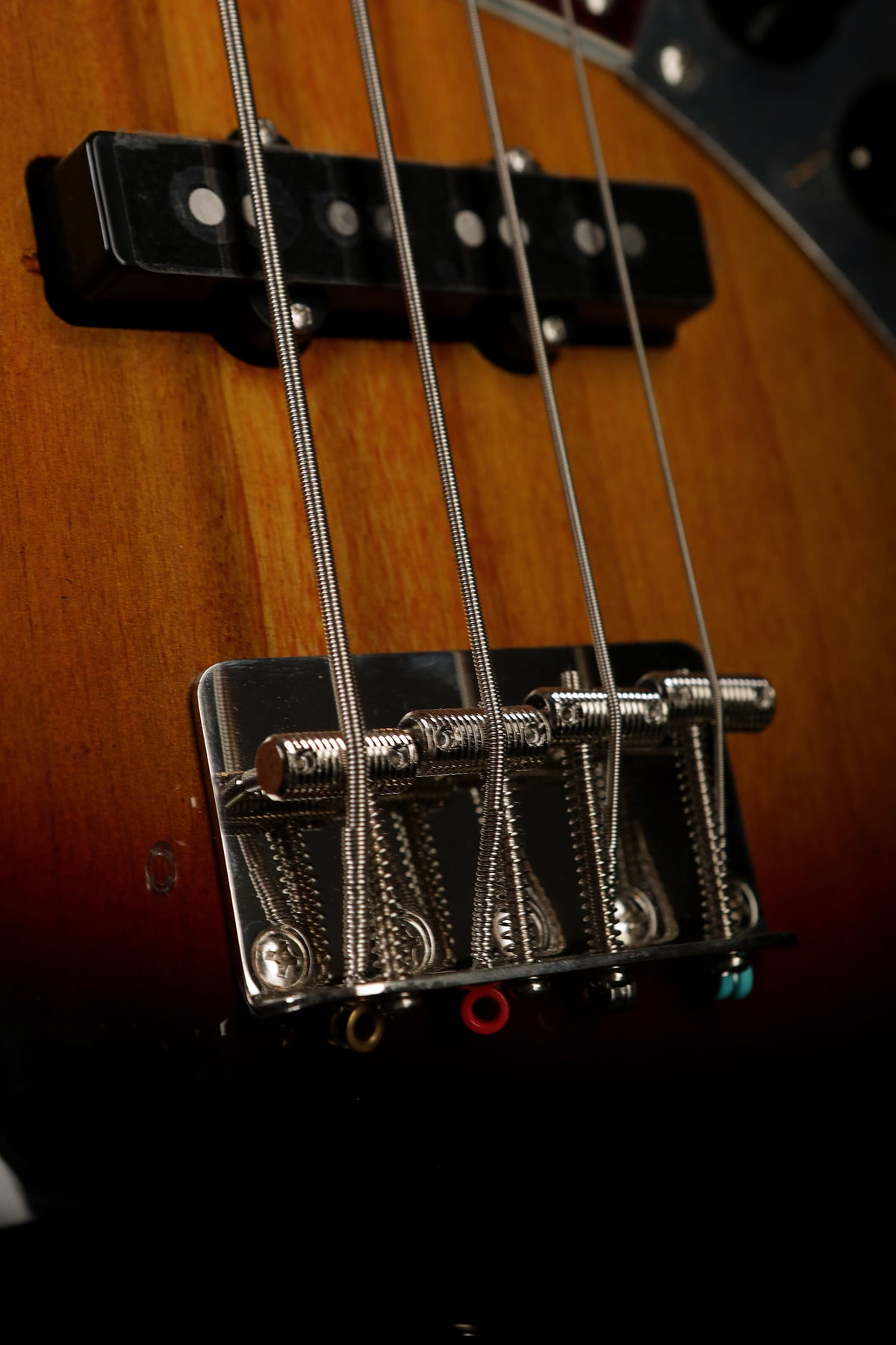 Squier Classic Vibe &#39;60s Jazz Bass Fretless - Bass Centre Music Store Melbourne