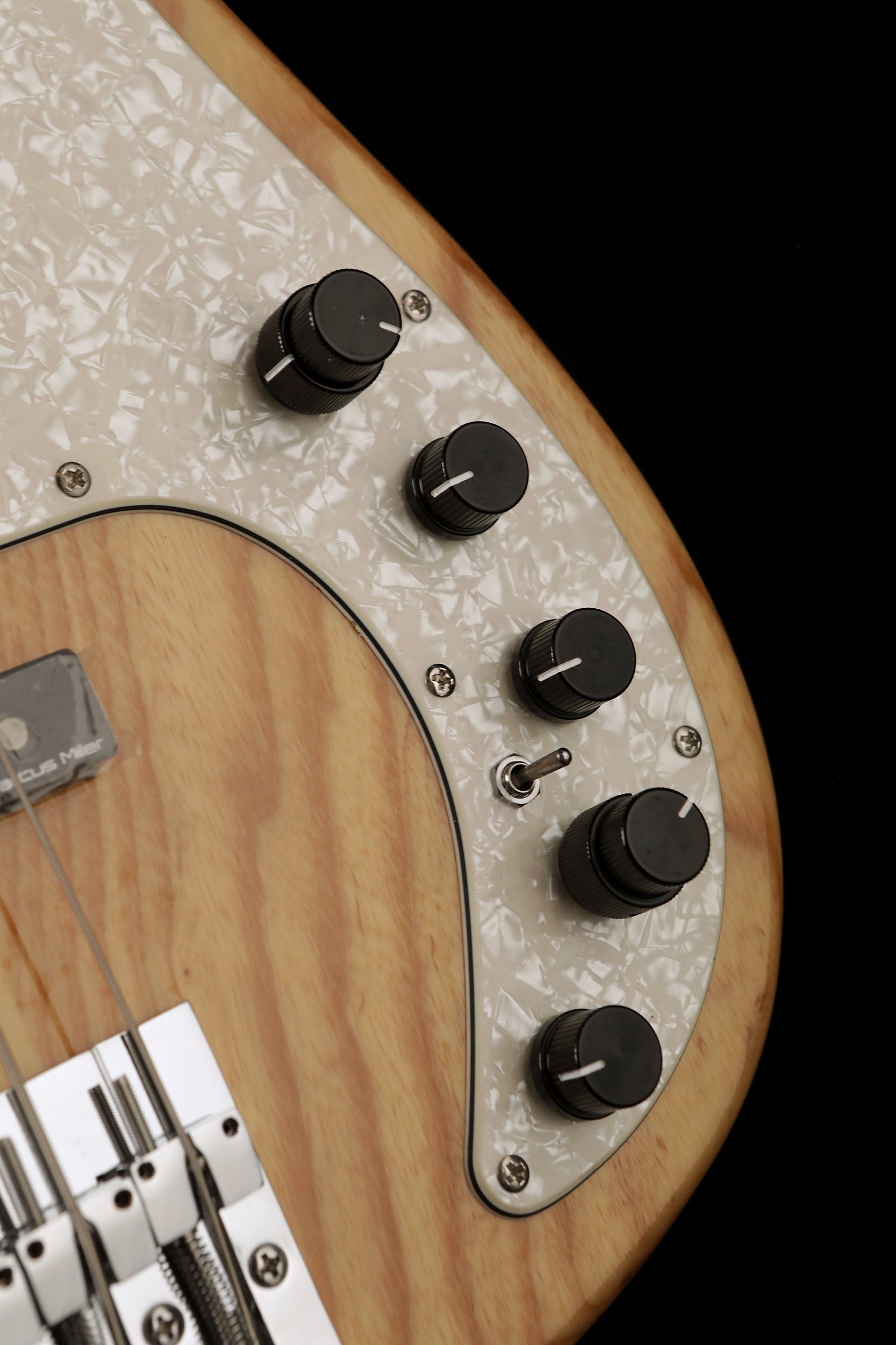 Sire Marcus Miller P8 Ash 4 String Bass