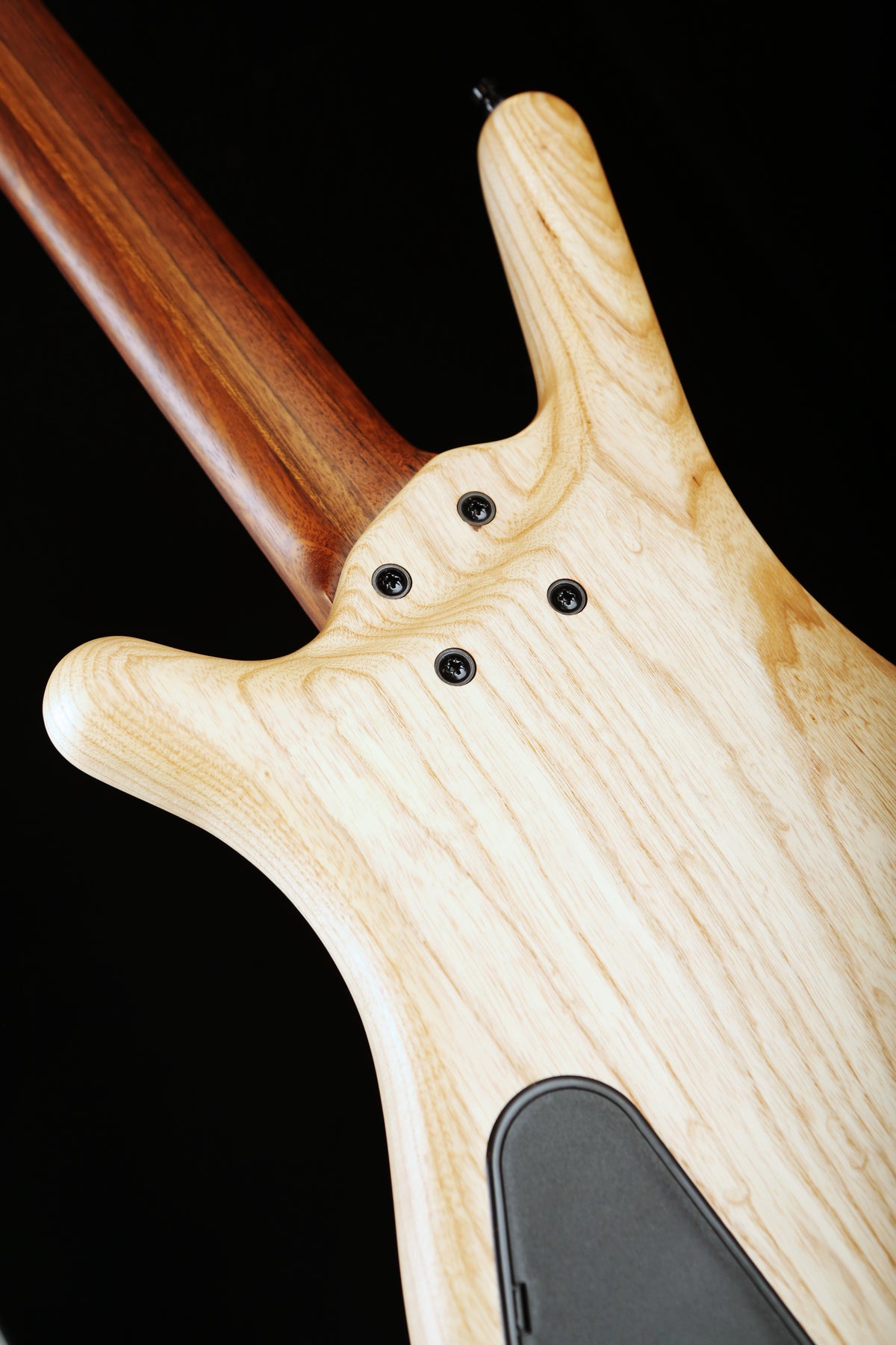 Warwick German Pro Series Teambuilt  Corvette Double Buck 5 - Bass Centre Music Store Melbourne