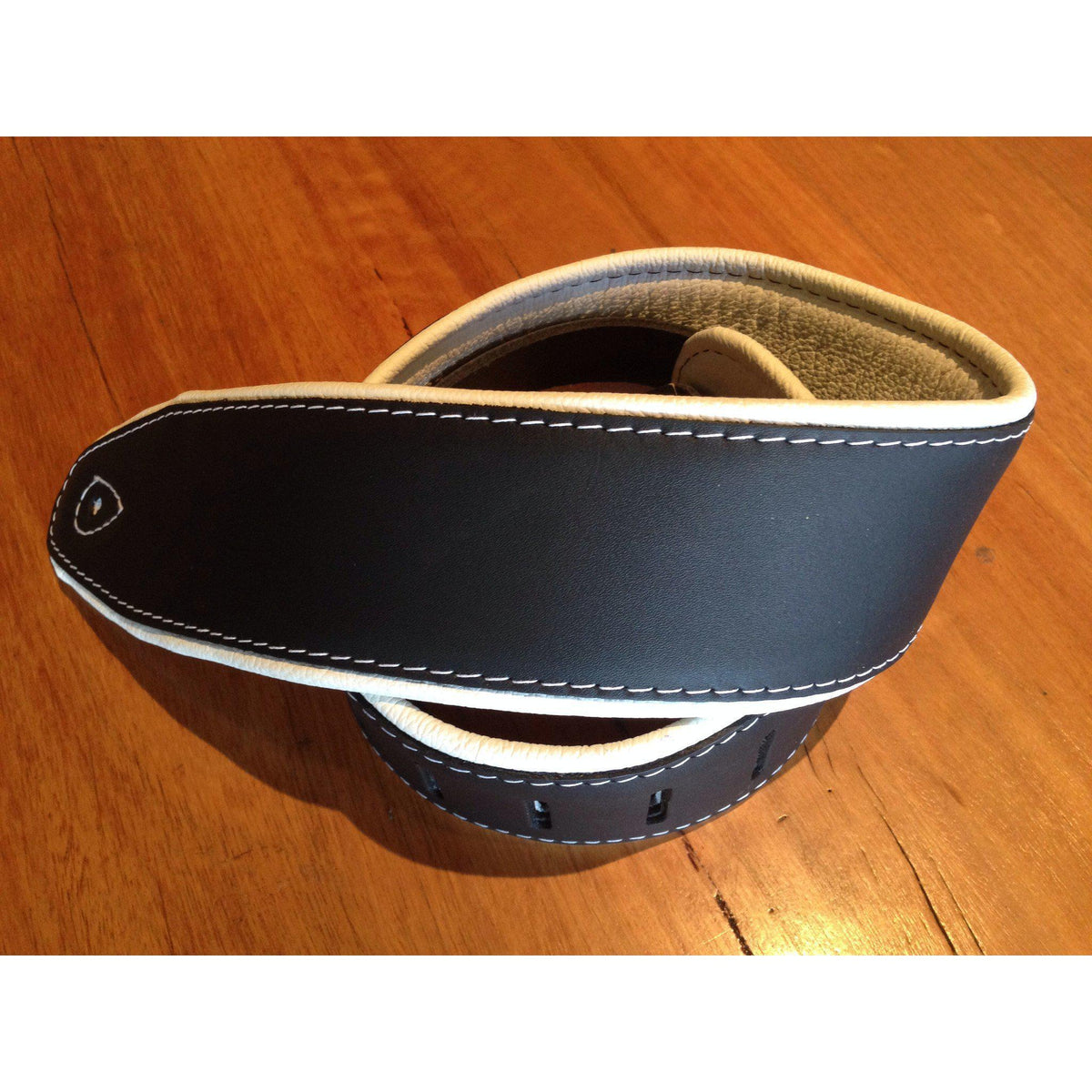 Colonial Leather Soup 2.5&quot; Padded Leather Strap - Bass Centre Music Store Melbourne