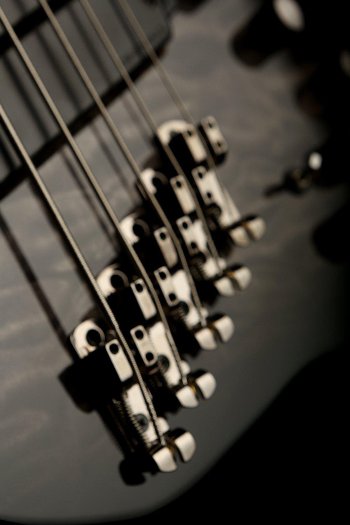 Dingwall Combustion 5 Quilt Top 3X Blackburst - Bass Centre Music Store Melbourne