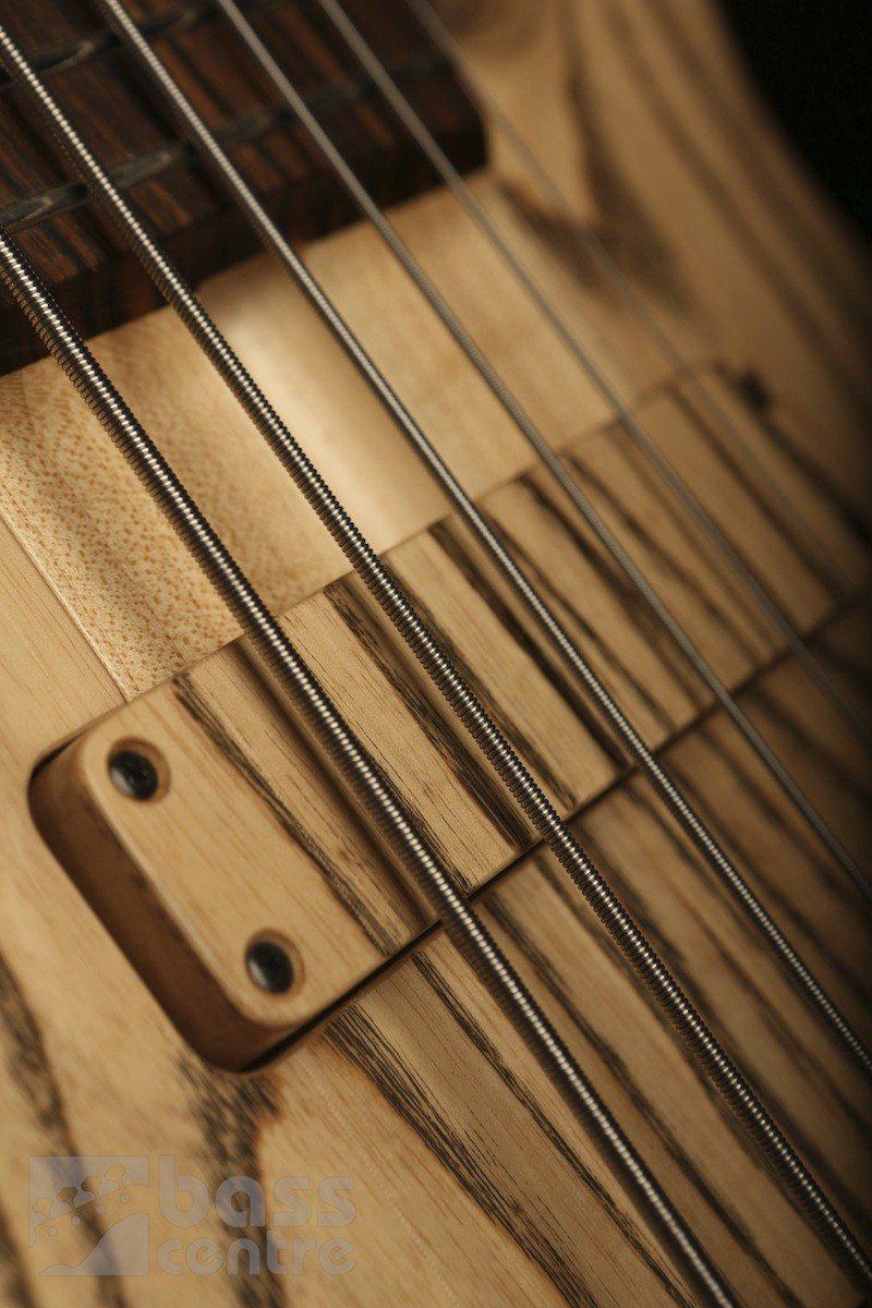 F Bass BN6 - Bass Centre Music Store Melbourne