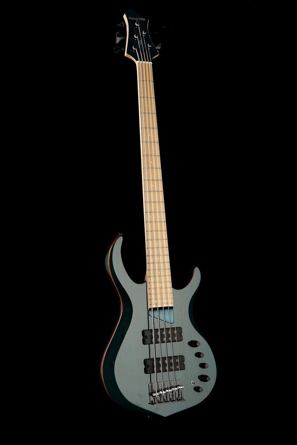 Sire Marcus Miller M2 5 string V2